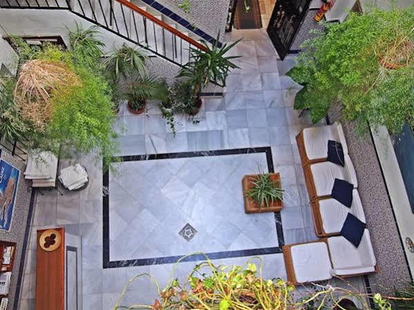 Hostal Fantoni กาดิซ ภายนอก รูปภาพ