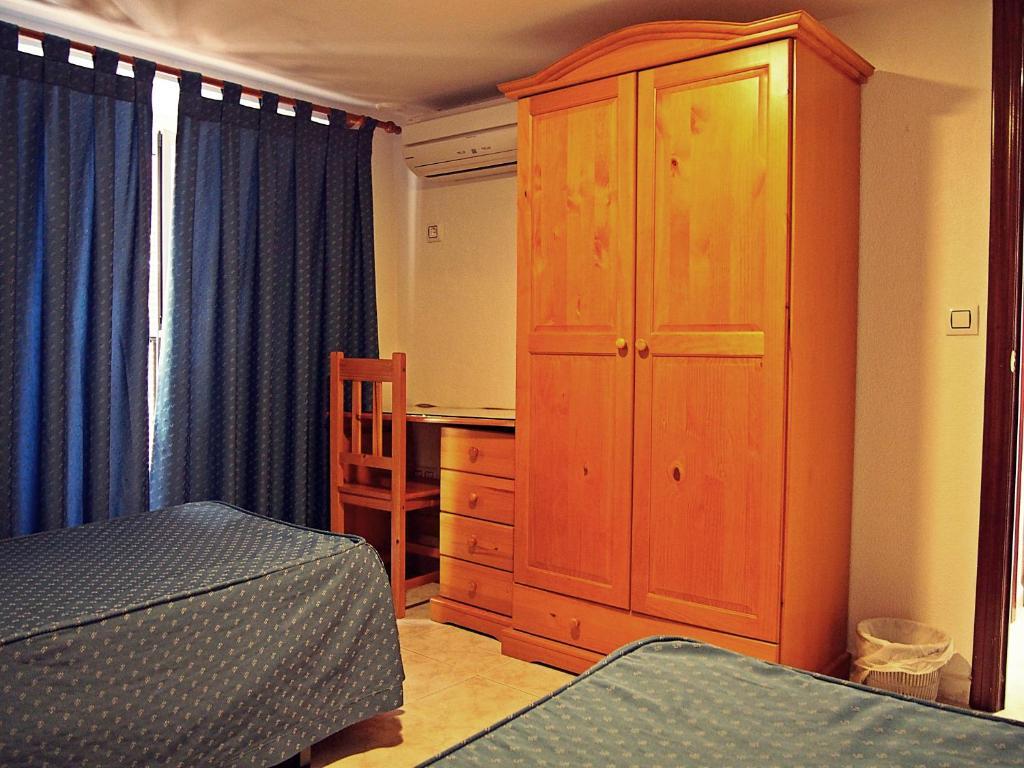 Hostal Fantoni กาดิซ ภายนอก รูปภาพ